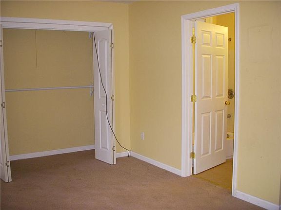 4th image of 5328 Vermillion Blvd