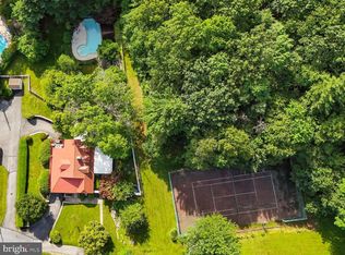 301 Chestnut St, Shillington, PA 19607