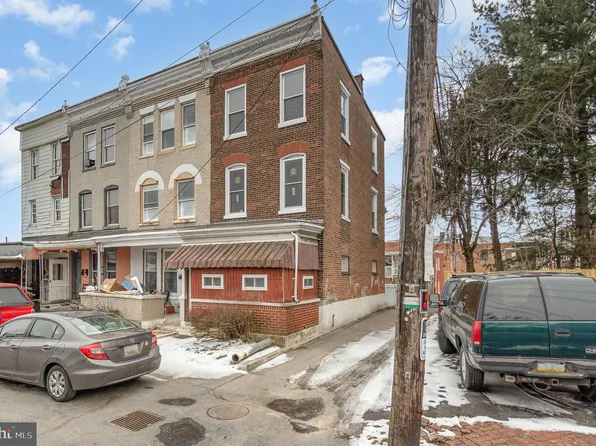 1715 Hunter St, Harrisburg, PA 17104