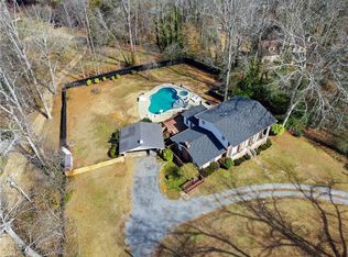 15860 Thompson Rd, Milton, GA 30004