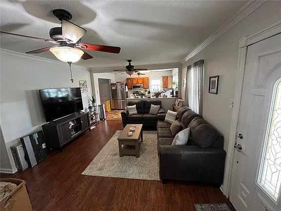 4th image of 1616 Belle Ct
