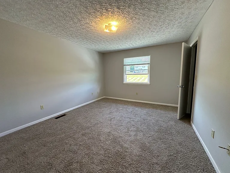 3159 Tiffany Ct — Photo 10