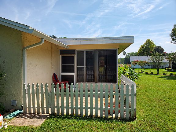 2nd image of 1107 Mainsail Cir