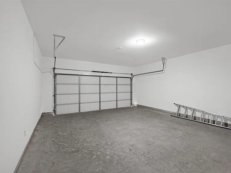 7440 Avenue E — Photo 35