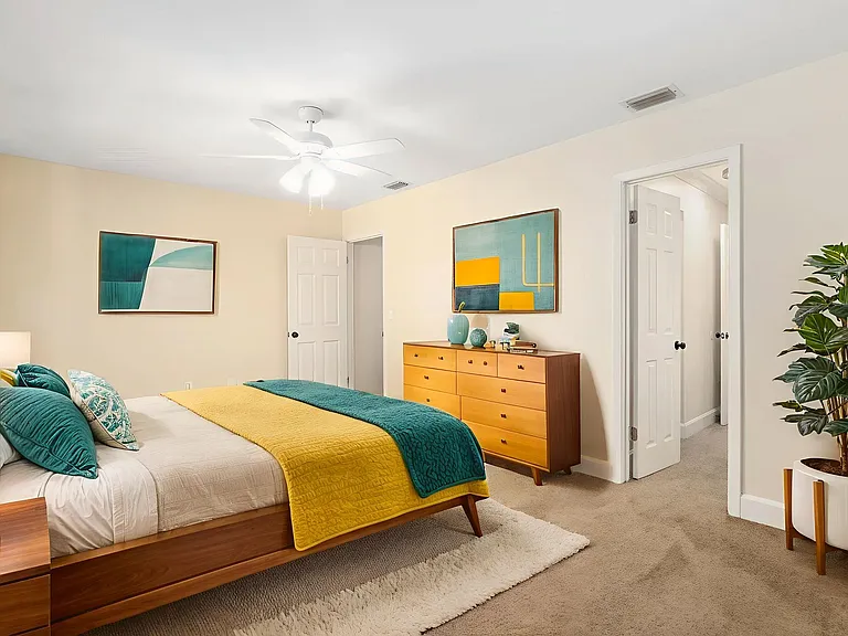 Village Square Apartments — Photo 12