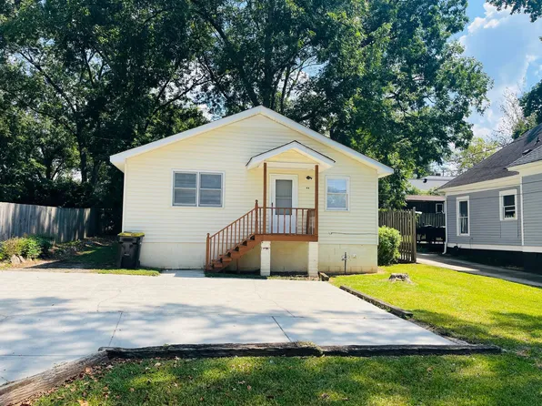 25 Saint Clair St, Newnan, GA 30263