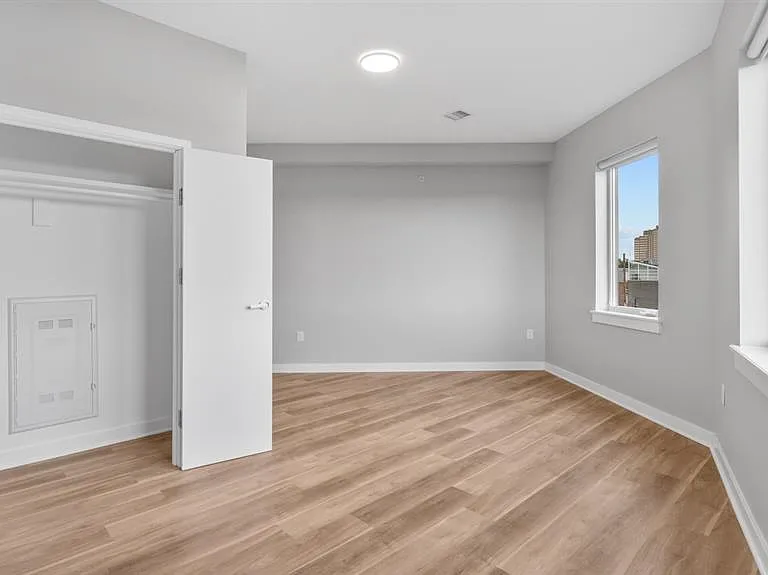 475 Communipaw Ave #207 — Photo 9