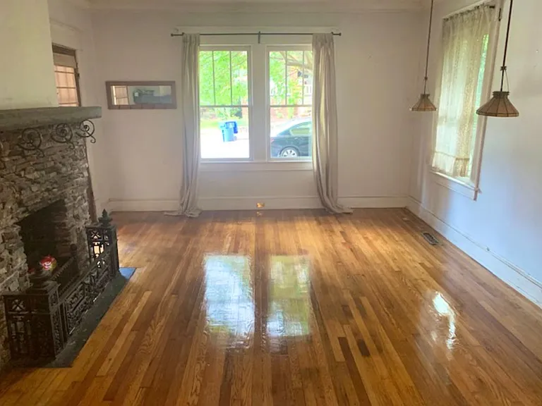 468 Oakland Ave SE — Photo 4