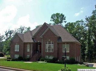 3073 Laurel Lakes Cv, Helena, AL 35022