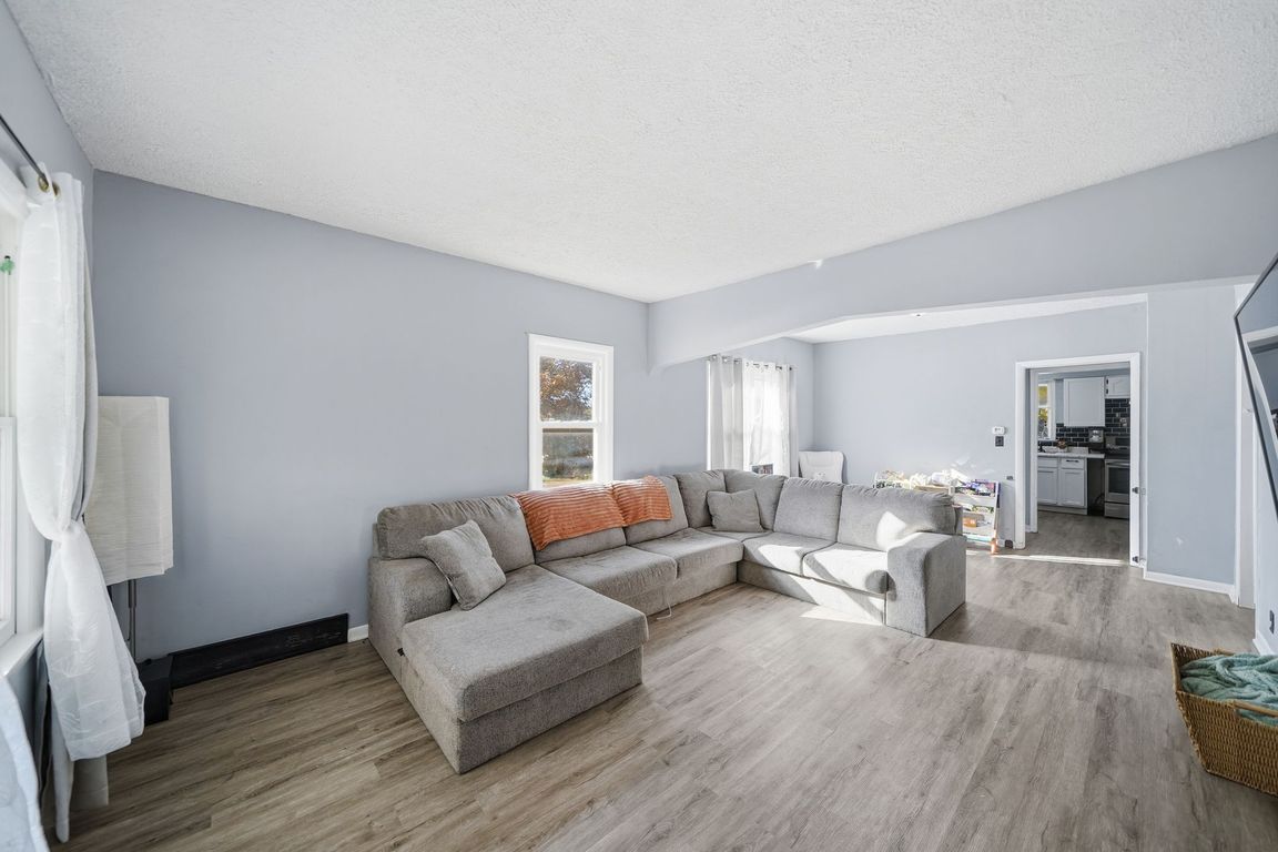 next background image