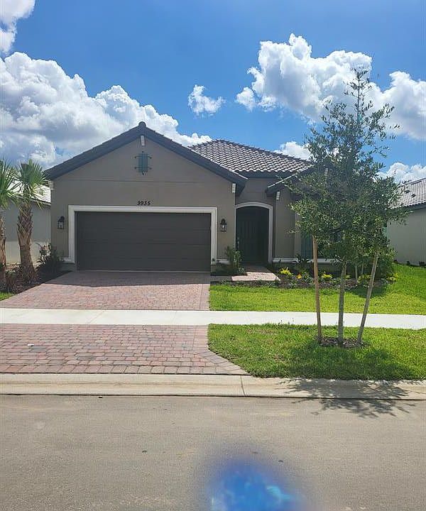 1st image of 9935 Cloister Dr
