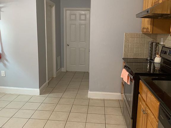 3rd image of 2128 S 5th St Frnt 2