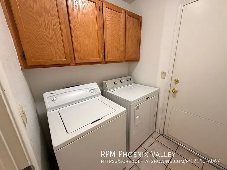 330 N Cottonwood Dr — Photo 20