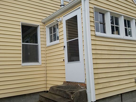 3rd image of 5006 S Thompson Ave