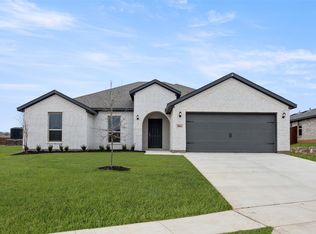 804 Stone Eagle Dr, Azle, TX 76020