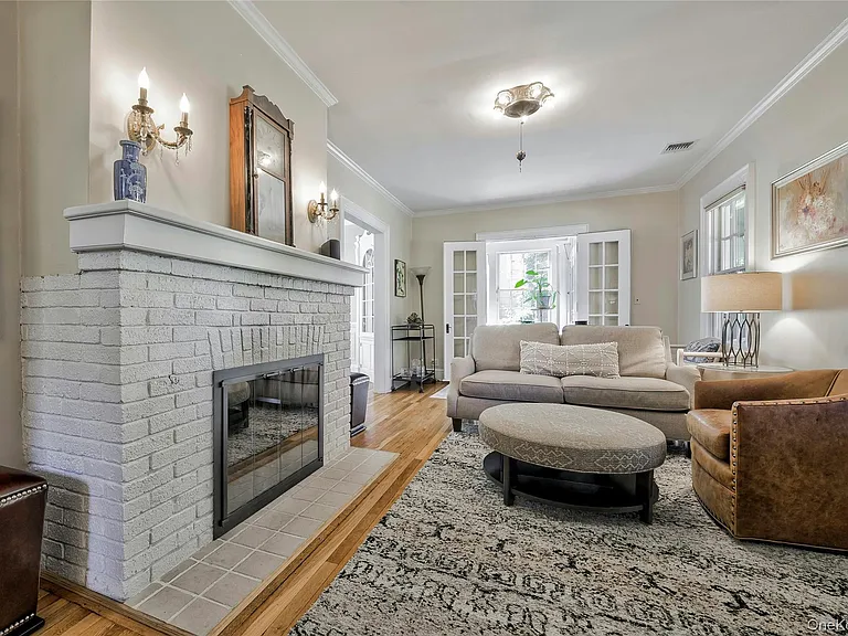 14 Buckingham Pl — Photo 9