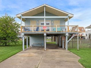 16526 Jean Lafitte Rd, Jamaica Beach, TX 77554