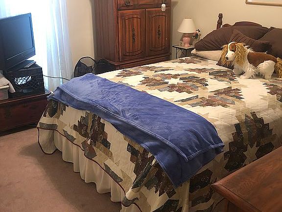 Large Bed Rm full bed Rm set