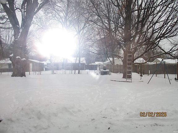 2nd image of 1634 Garden St