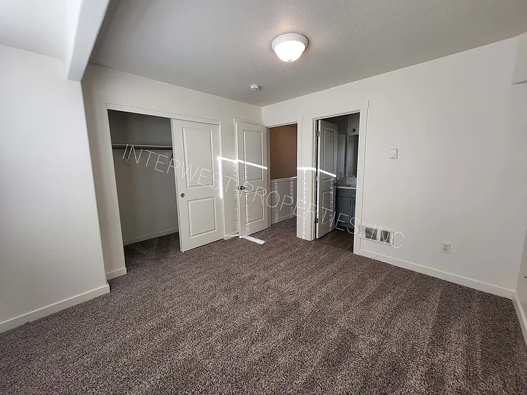 520 NE 128th Ave — Photo 20