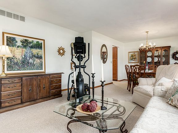 5th image of 1214 Sandpebble Dr