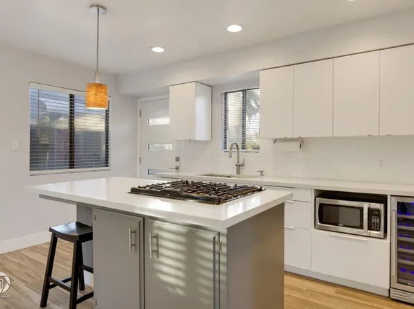 3102 Sunset Ave #1/2, Bakersfield, CA 93304