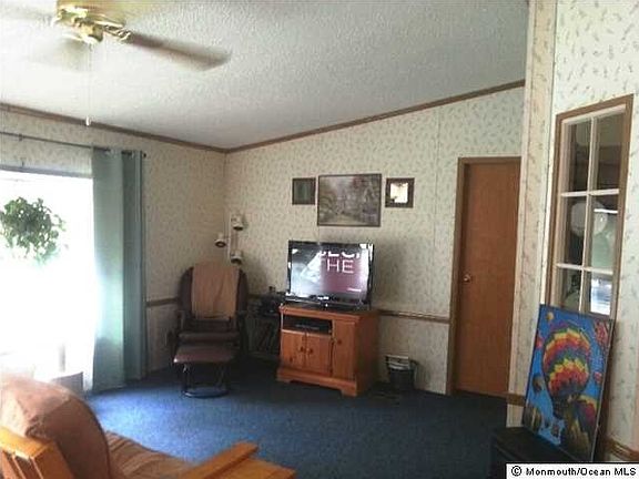 3rd image of 71 Woodchuck Pkwy