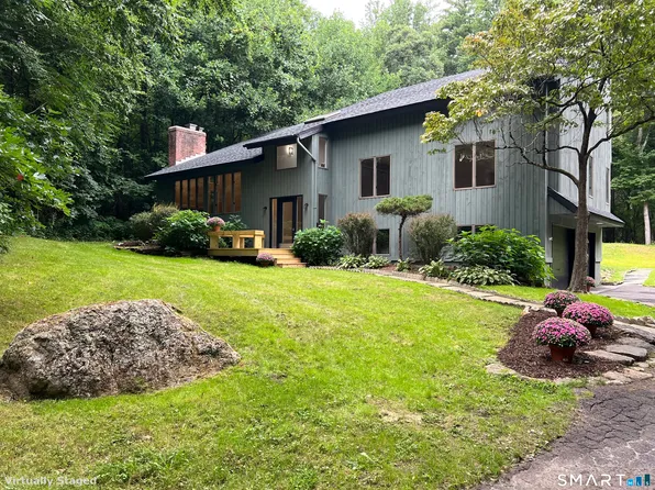 30 North Canton Road, Simsbury, CT 06092