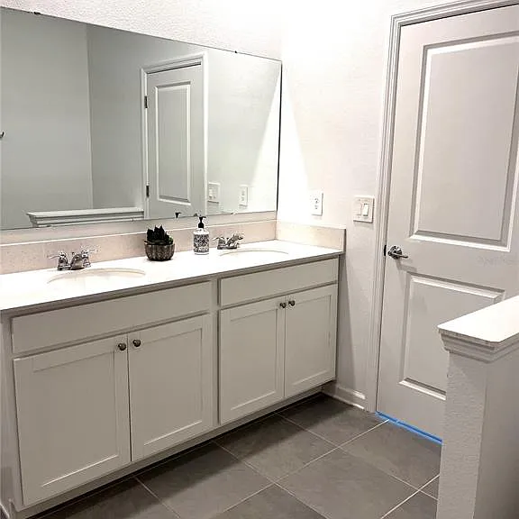 832 Daring Dr — Photo 3