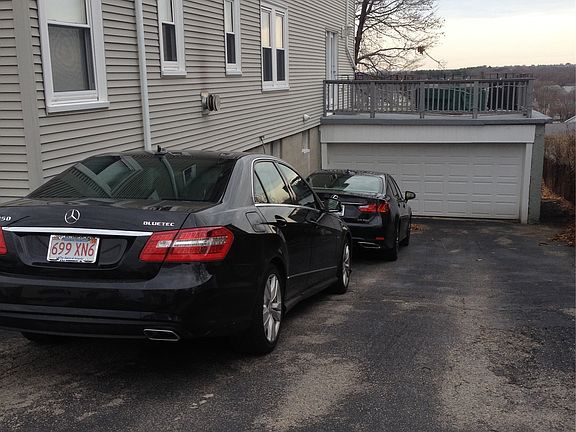 4th image of 24 Hillcrest Cir