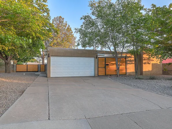 7734 McKnight Ave NE, Albuquerque, NM 87110