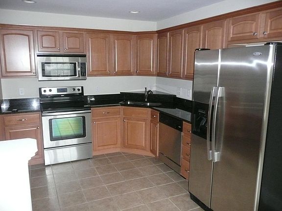4th image of 349 Coldwater Dr #349