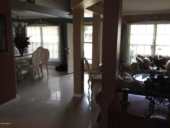 2nd image of 329 Fluvia Ave SE