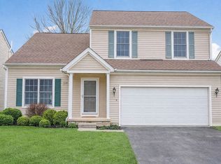 8602 Smokey Hollow Dr, Lewis Center, OH 43035