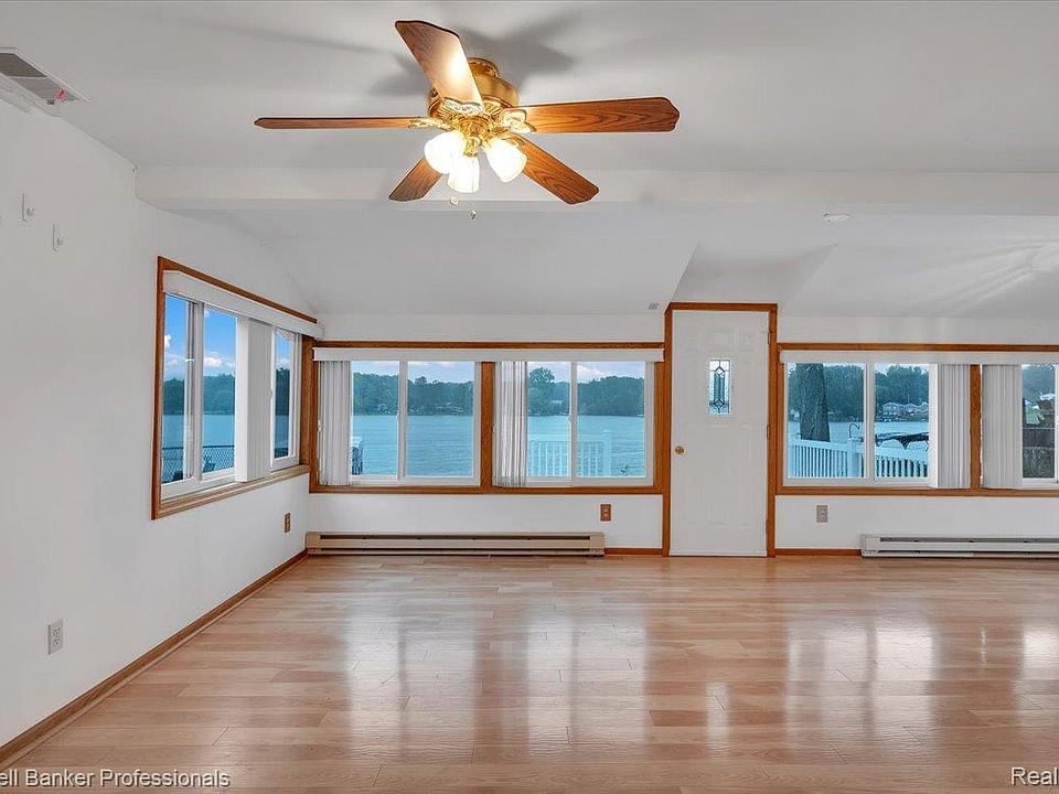733 Lakeshore Dr, photo 14