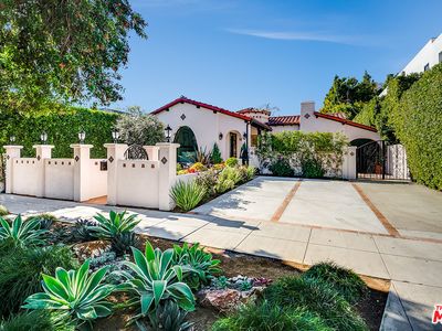 425 N Kings Rd, Los Angeles, CA, 90048