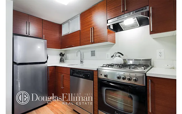 Rented by Douglas Elliman | media 18