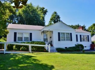1705 E Oakland Ave, Johnson City, TN 37601