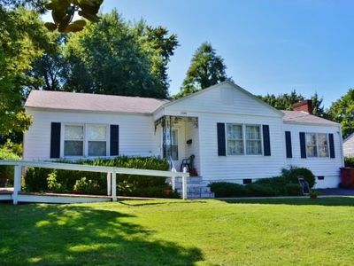1705 E Oakland Ave, Johnson City, TN, 37601
