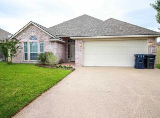 8415 Lauren Dr, College Station, TX 77845