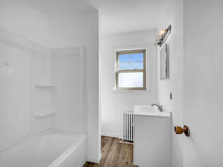 50 Virginia Dr #6 — Photo 9