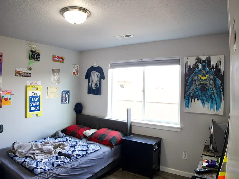 1283 Hazelnut Ct — Photo 11
