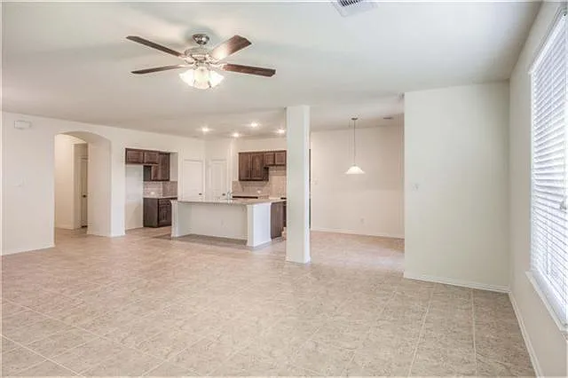 8410 Green Paseo Pl — Photo 7
