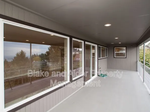 4330 SW Council Crest Dr Unit B, Portland, OR 97239