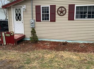 17 Ralphs Ln, Stetson, ME 04488