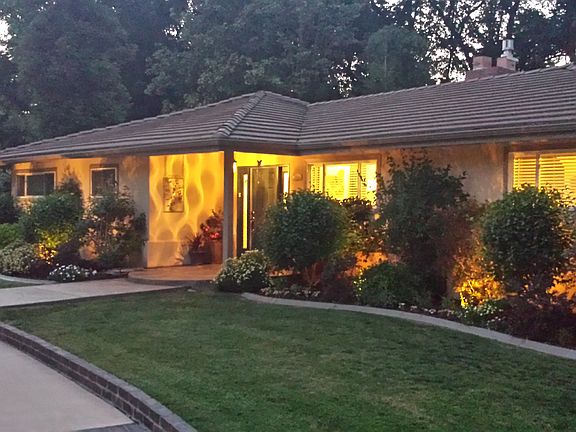 3rd image of 2234 W Sunset Dr