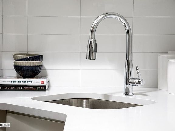 4th image of 6260 99th St APT 220