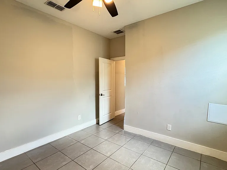 256 Hyacinth Ct — Photo 14