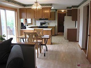 3rd image of 1094 Hollister Dr
