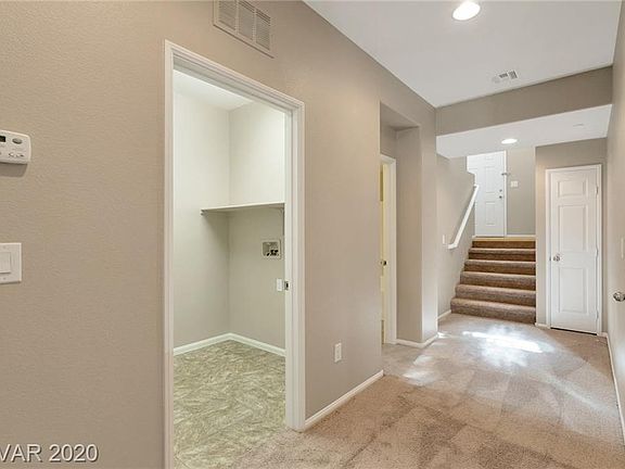 3rd image of 3004 Battle Point Ave